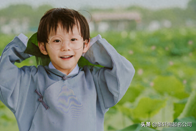 宝宝起名 牛年名利双收，顺风顺水的男孩名字大全