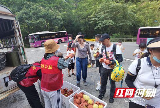 永定区：助力旅发会 贡献“甜蜜”力量