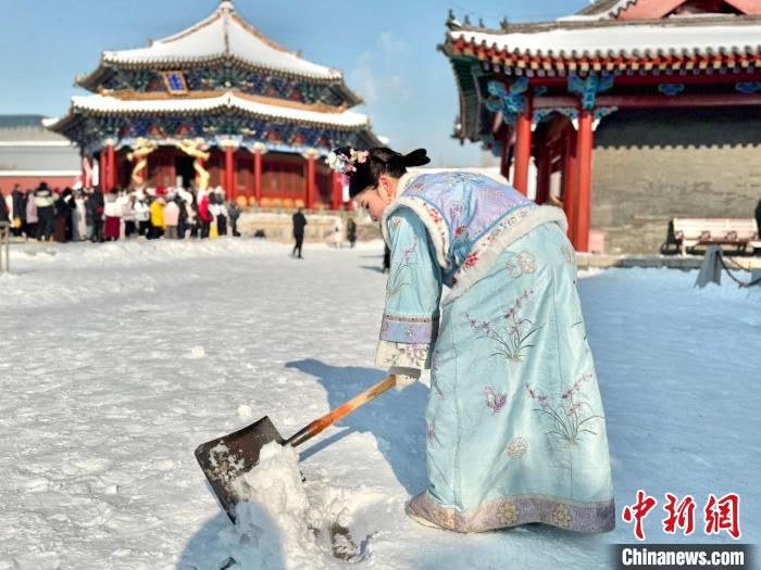 （新春见闻）沈阳故宫：红墙白雪相映 清宫年味正浓