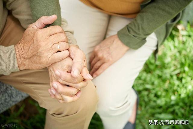 人老了不想被儿女嫌弃，请牢记三条，晚年才更加幸福！