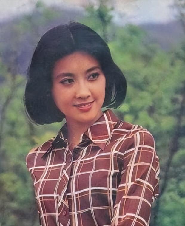 她是中国第一美女，经历过两段婚姻，72岁至今没有孩子