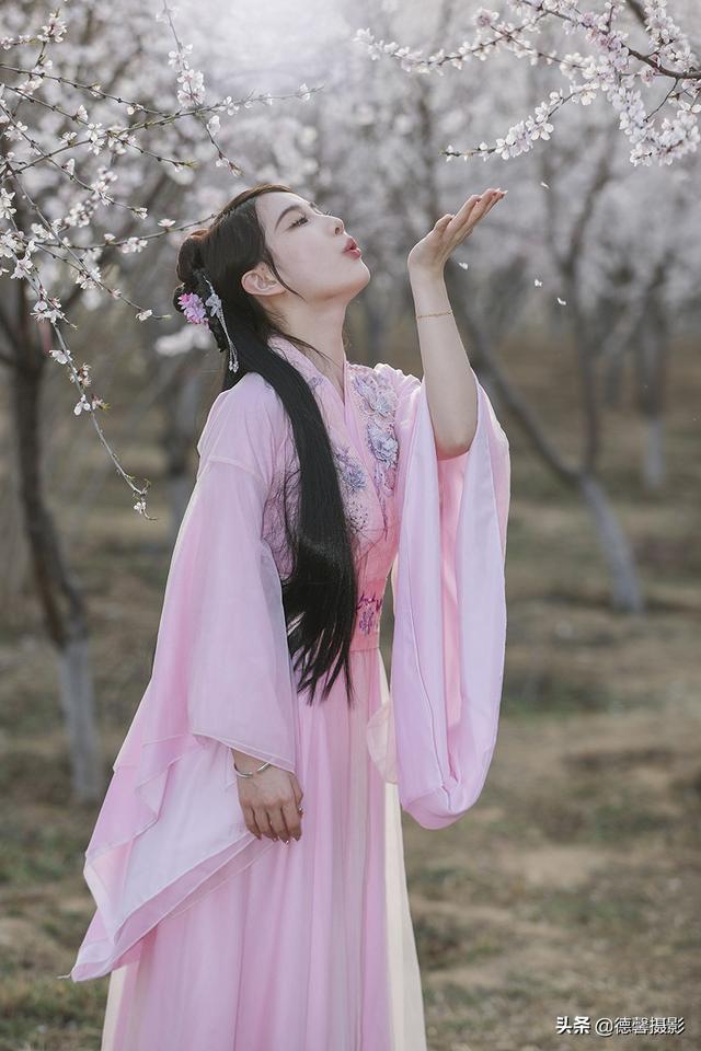 春暖花开，美女争艳（环境人像）