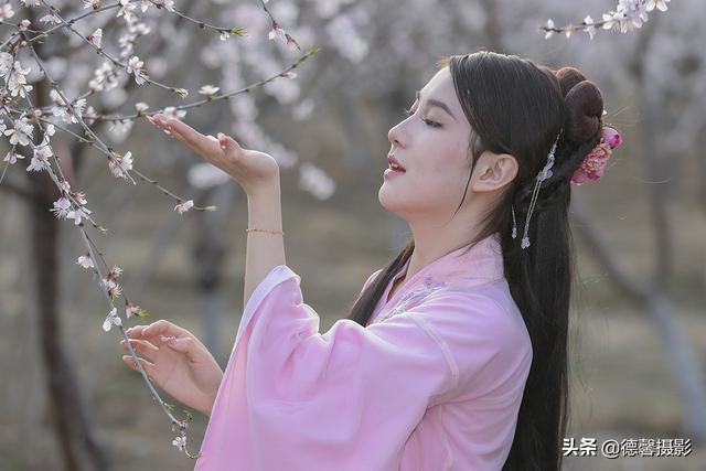 春暖花开，美女争艳（环境人像）