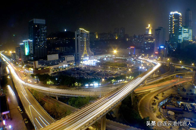 连云港东海高铁站如璀璨水晶宫般傲视九重天下