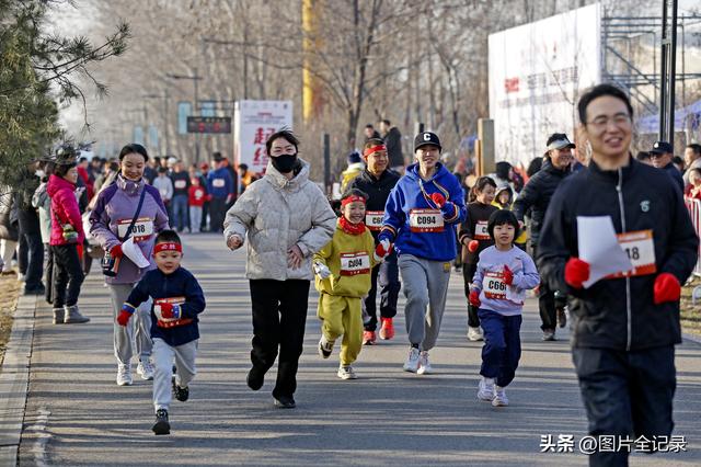 山西临汾：长城小勇士 赛道竞风流