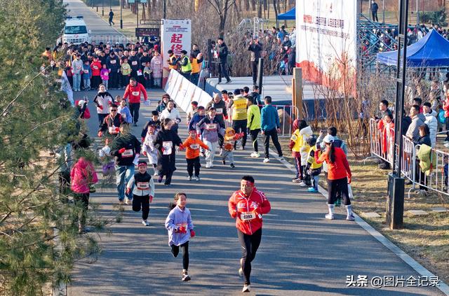 山西临汾：长城小勇士 赛道竞风流