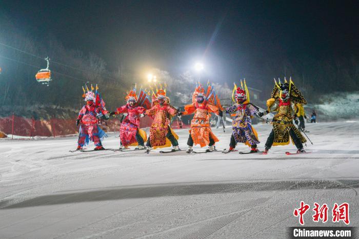 吉林雪场劲吹国潮风