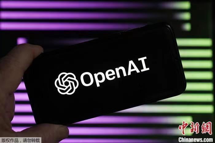 OpenAI考虑开源某个模型？奥尔特曼在线发起投票